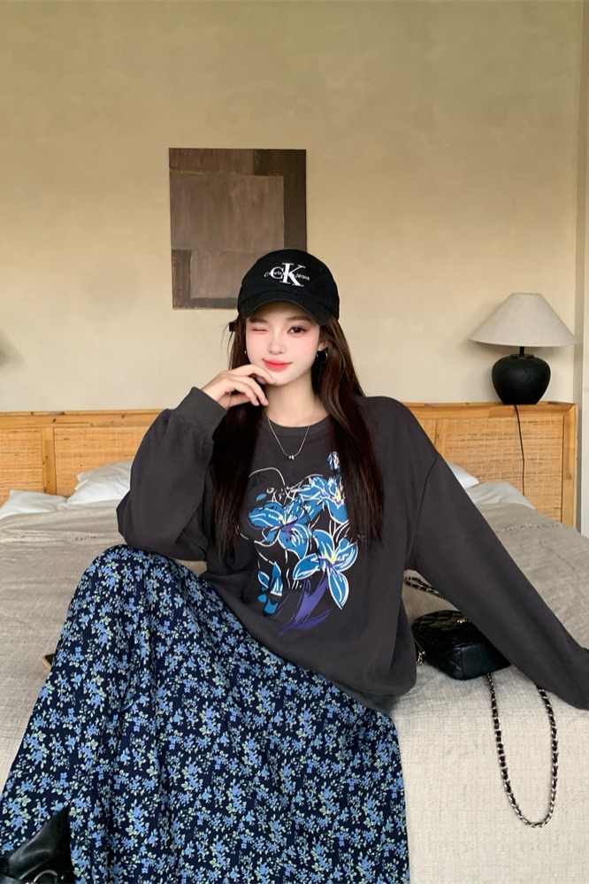 Real Photo Spring New Design Pullover Loose Sweatshirt Vintage Dark Gray Irregular Floral Cami Dress Set - Image 5